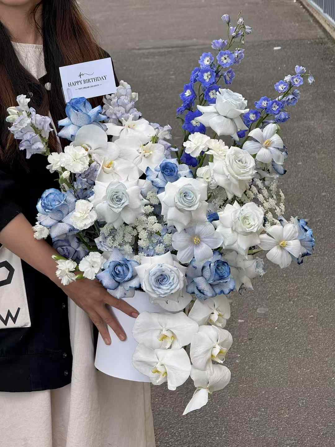 Blue Imagination Hat Box 蓝色幻想