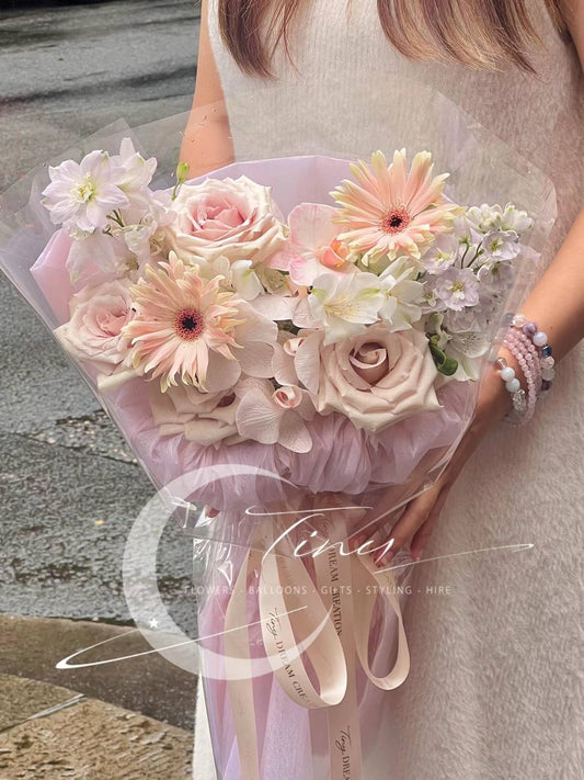 Florist Mix Bouquet (Small)