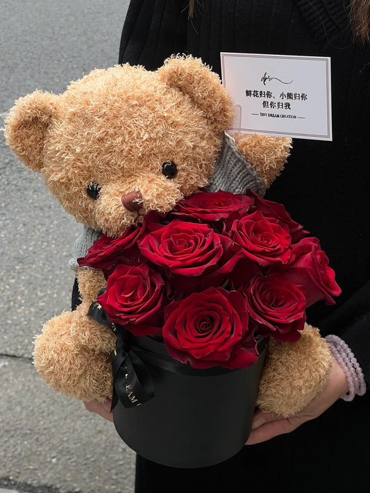 9 Roses Hat Box with Bear 恋爱熊的玫瑰