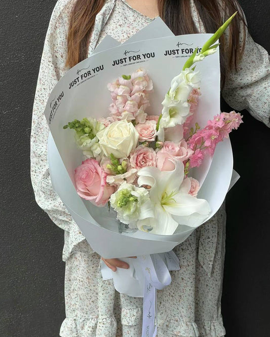 Florist Mix Bouquet (Small)