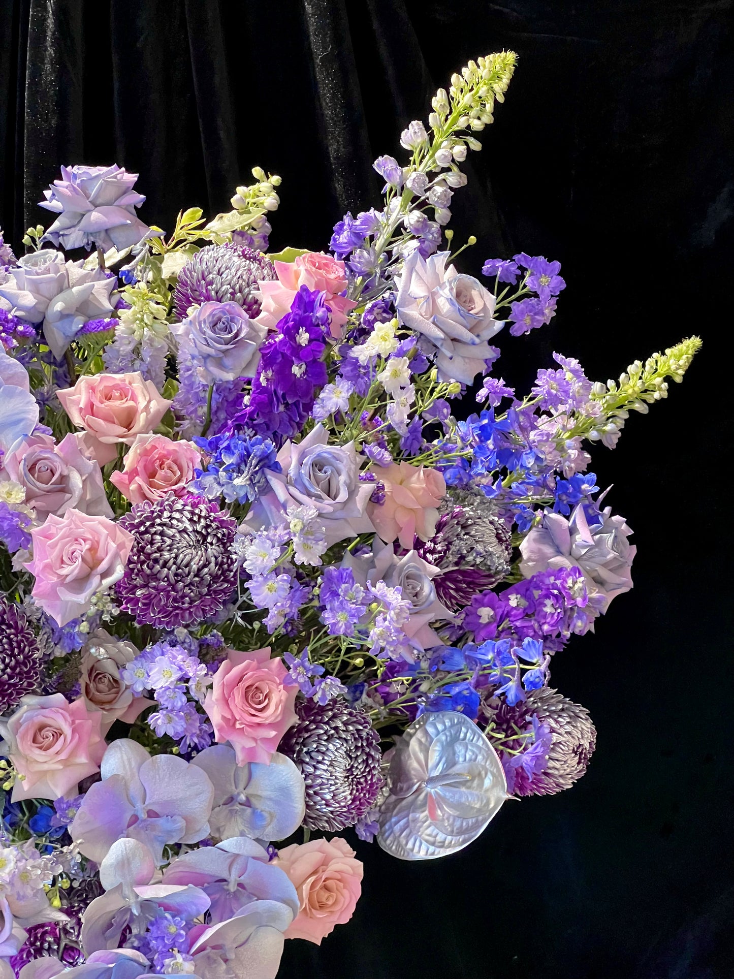 Love's Ambition - Luxury Table Arrangement  许我耀眼豪华版桌花