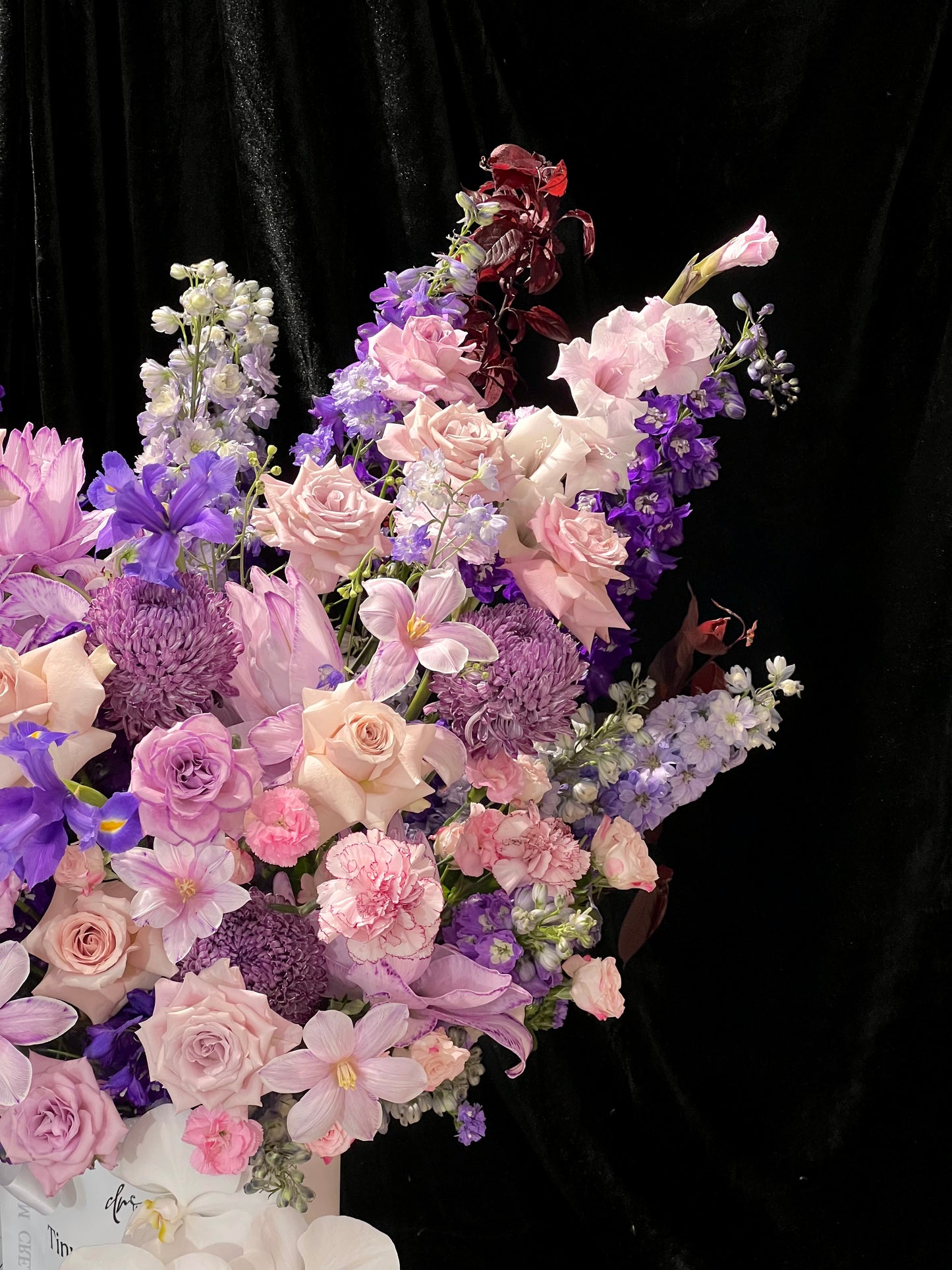 Love's Ambition - Standard Table Arrangement  许我耀眼常规版桌花