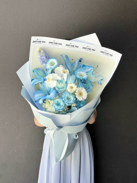 Moonlit Whisper Bouquet 月光轻语