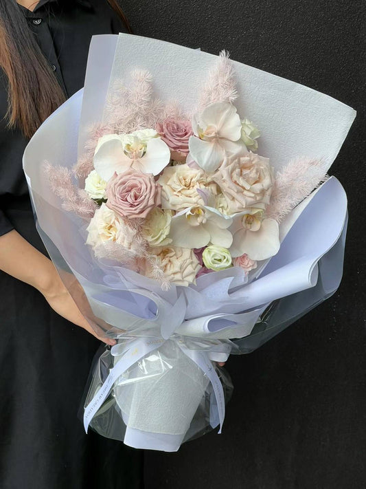 Blossom Reverie Bouquet 花梦