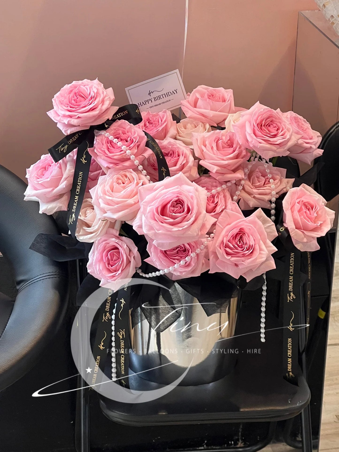 Blooming Surprise Hat Box 玫瑰抱抱桶